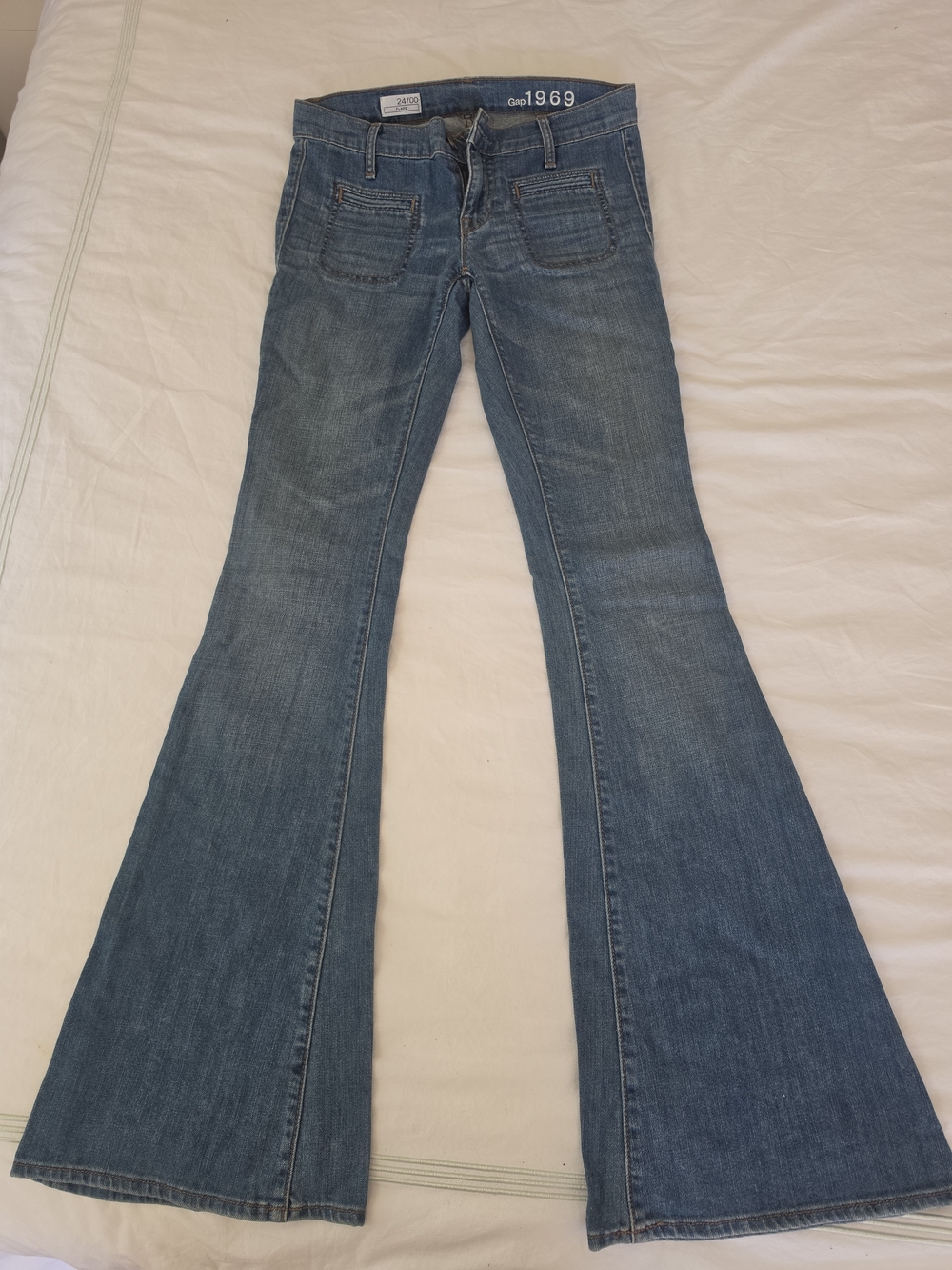 Gap 1969 Women's Mid-Blue Wide Leg Jeans